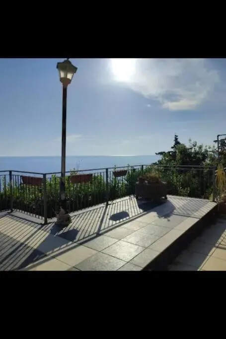La Terrazza Sull'Addaura Villa Palermo 0*,  Italia